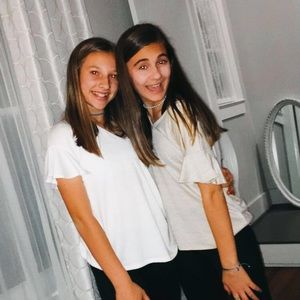 Meet your Posher, Julia